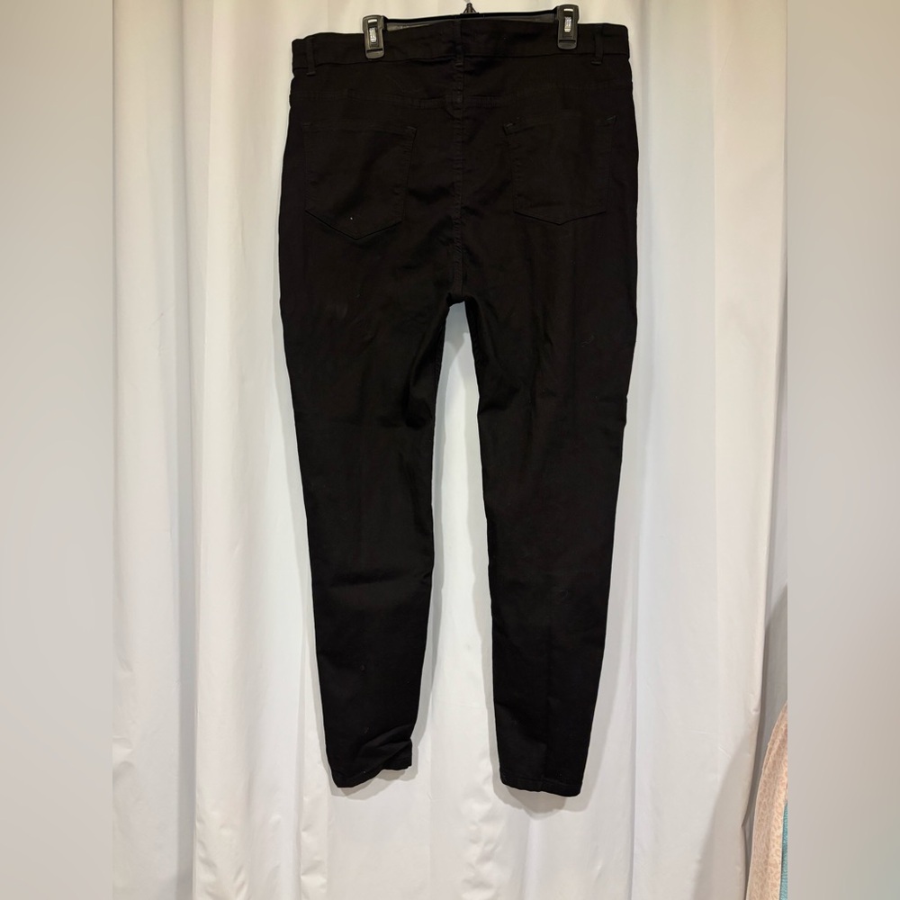 Boohoo Blue Black Jeans - Picture 2 of 3